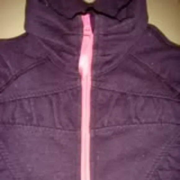 Ivivva Girl by Lululemon 🍋Cuddle me zip up jacket purple thumbholes size 14 - Picture 4 of 6